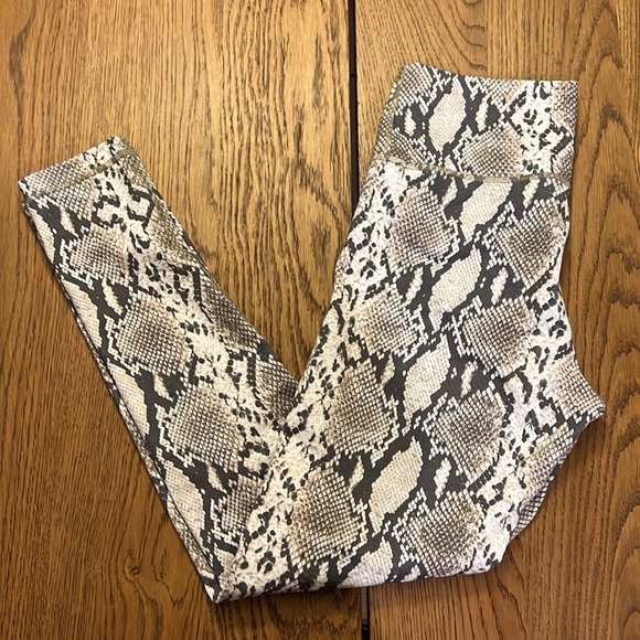 TNA snake print leggings - Picture 4 of 5